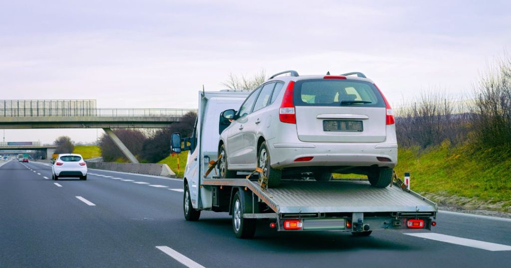 Como Solicitar Guincho em Taubaté: 4 Passos Simples capa guincho em Taubaté